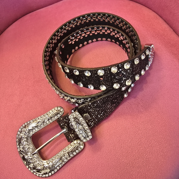 WESTERN BELT Accessories - Sparkling Studded Leather Belt
